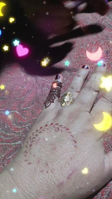 @👑 Hania Mughal 👑
