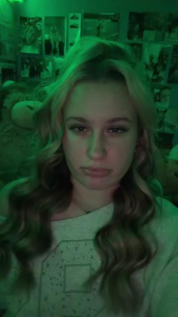 @𝐭 𝐚 𝐲 𝐥 𝐨 𝐫