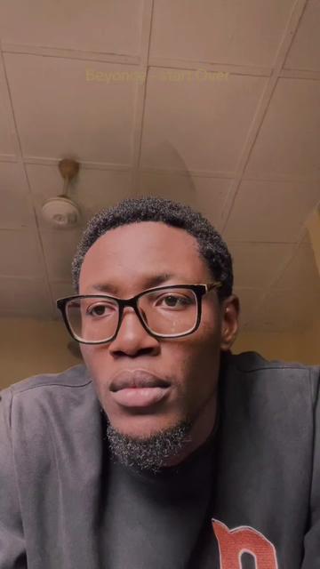@Eefo | Singer-songwriter