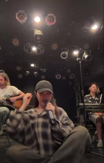 @る