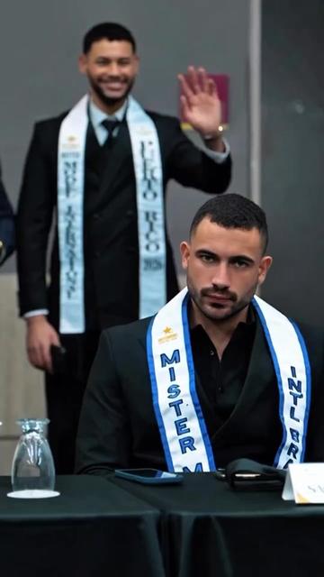 @Hombres Mister Official