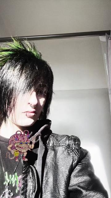 @⁺{¬ºཀ°}¬☣︎ Jay