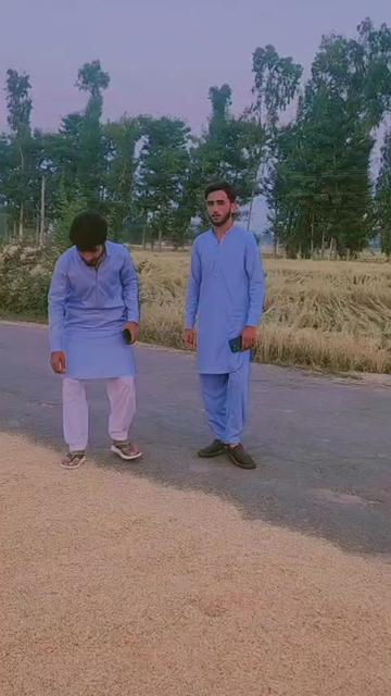 @HassanRaza💯
