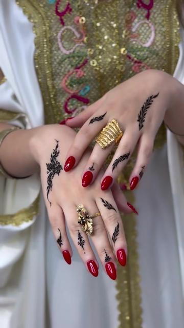@Fyana Henna Art🇹🇳