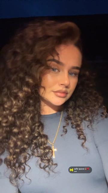 @elliejaynebuss