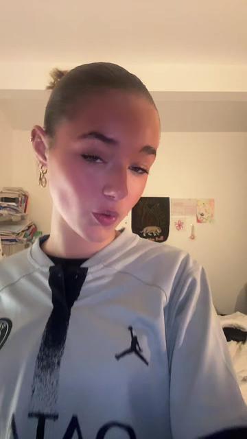 @ella 💋💋