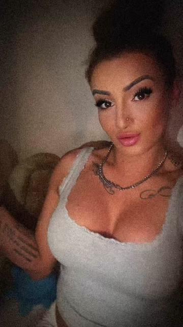 @❤️Nikoletta Georgina🖤