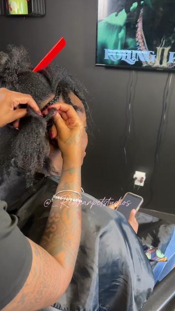@Houston&rsquo;s Braider/Lash Tech