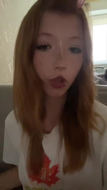@леро4ка эмо4ка 🦇