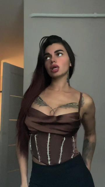 @Alina🦋✨