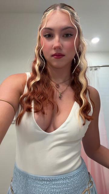 @not_ainsleyjohnson