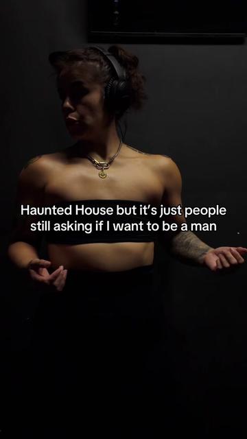 @Theebooblessbabe