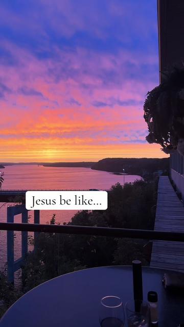 @Sarah Sells the Lake