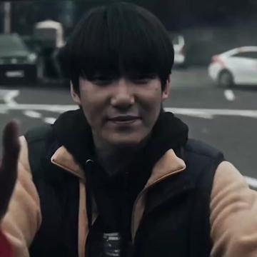 @elz