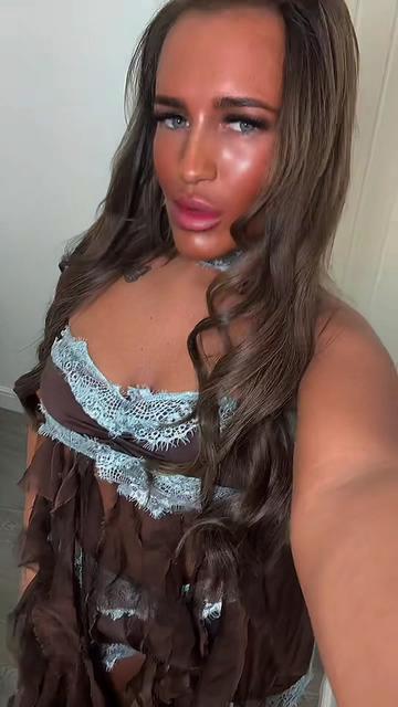 @hrglowellie
