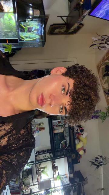 @Cherrycolaboy 🍒🖤
