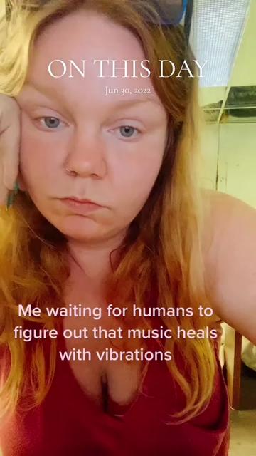 @The_Hood_Fae