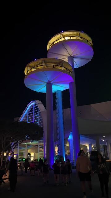 @universal_steeleios