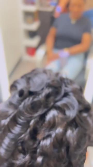@The_Short_Hair_Expert