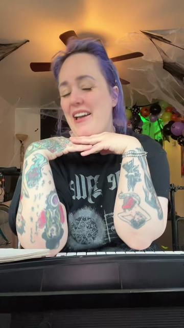 @Tessa420