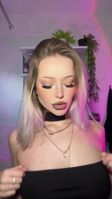 @Анастасия 💋