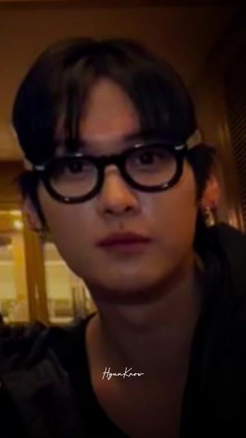 @Hyunknow