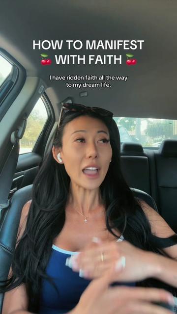 @courtneyalexischo