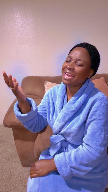 @Abwezi Mwandiona?