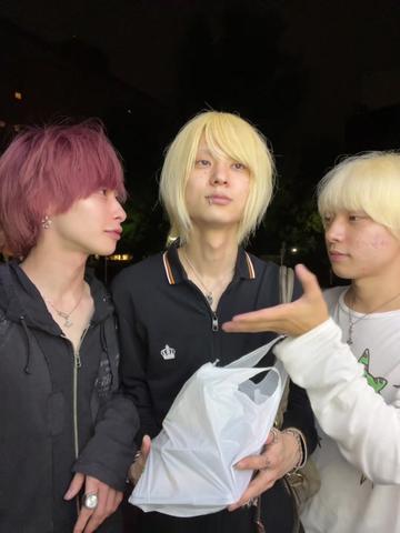 @ひかる