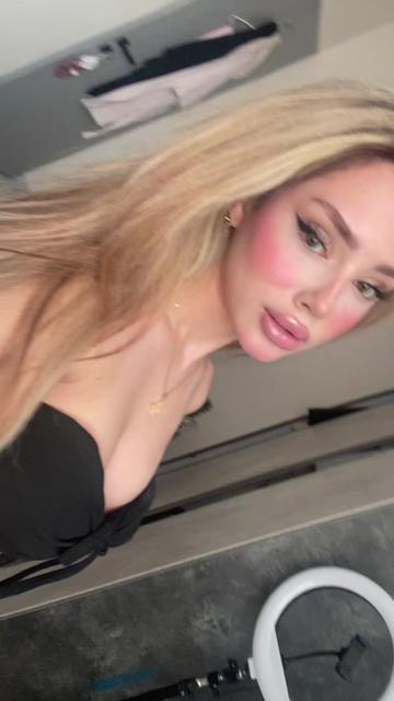 @nazninanjomi