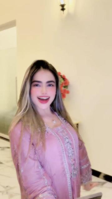 @♥️Kaînat Malîk♥️