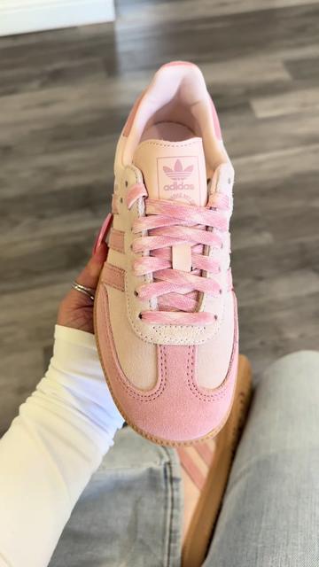 @levelupkickz