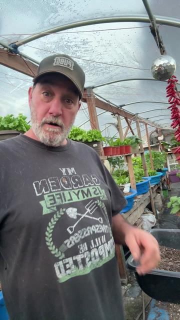 @GROWING_EDIBLE_PLANTS