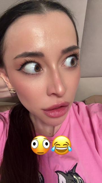 @Arina💕