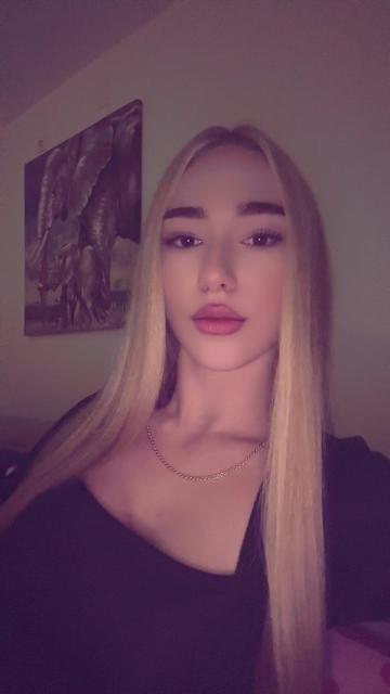 @Теодора🎀