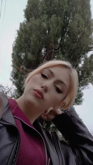@adelina