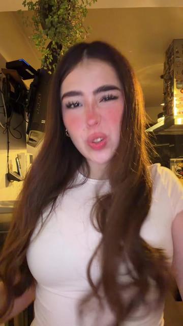@kamihickman_