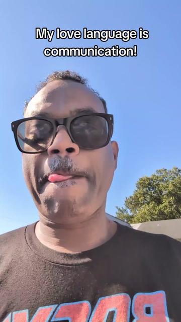 @Jowahorncomedy