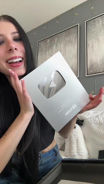 @ashleysienna