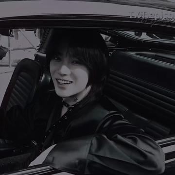 @miles ࣪𖤐