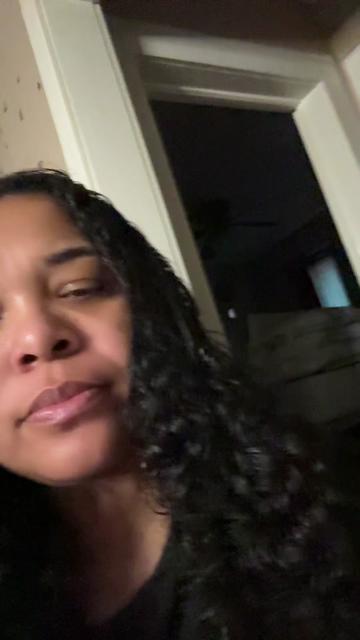 @Daqueentink