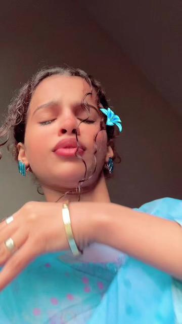 @Safa doll🗿