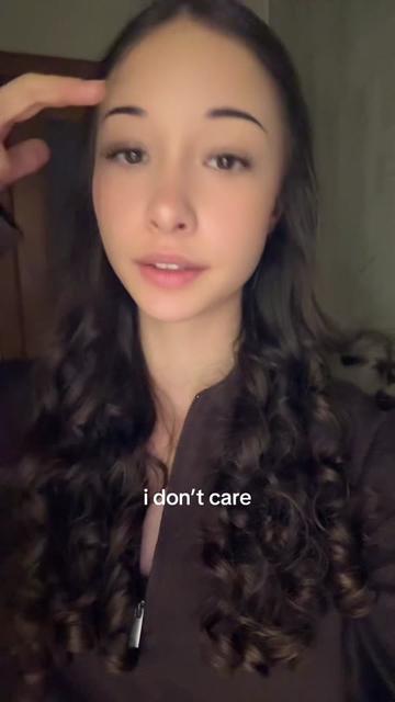 @𝓇𝒾𝓈𝓈𝒽𝒶🤎