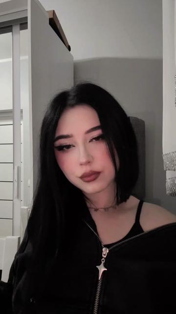 @greta | ig: hrabianietoperz