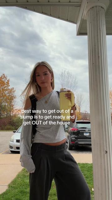 @caitlynnavery