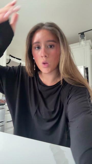 @alaina.cat