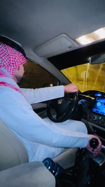 @AiNisH abbasi💕🌍