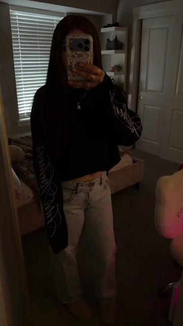 @⃟