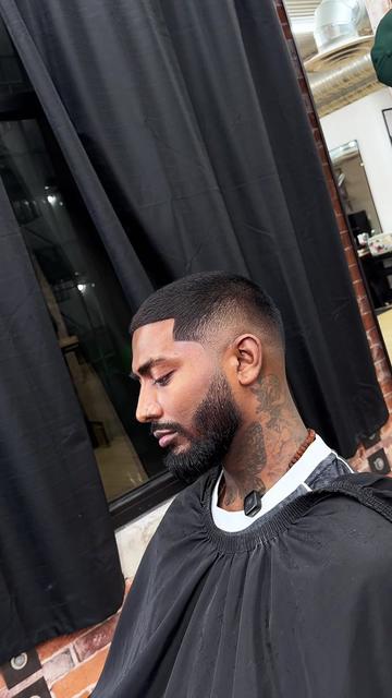 @Kelowna Barber Atias