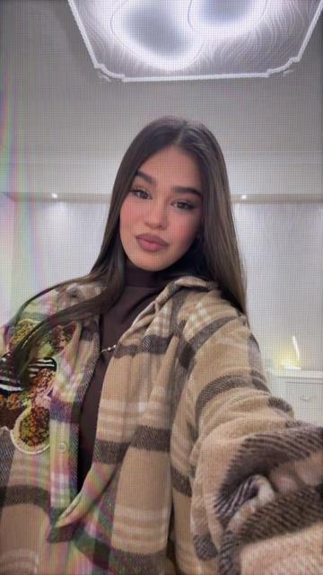 @𝐬𝐨𝐟𝐢𝐚😼